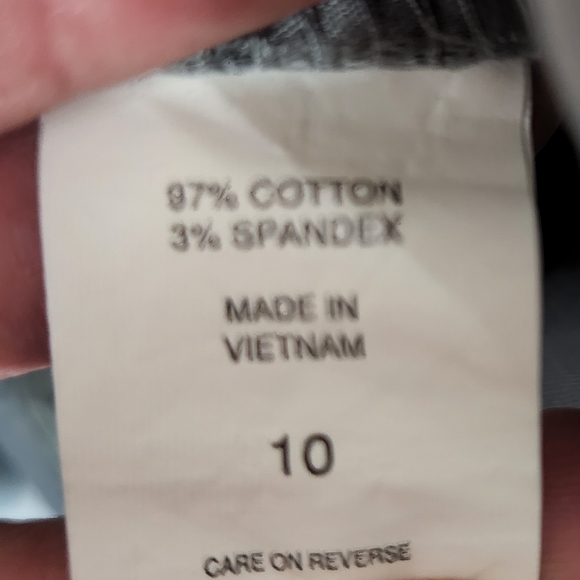 Soho New York & Company Camouflage Camo Shorts Size 10 - Picture 7 of 7